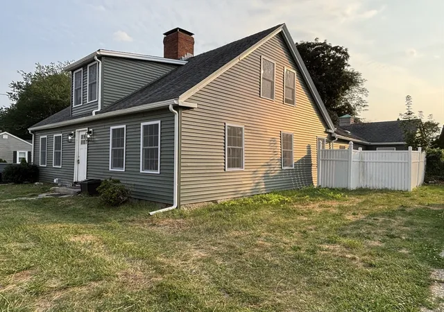 2nd image of 15 Quincy St, Brockton, MA 02302 | MLS# 73551260