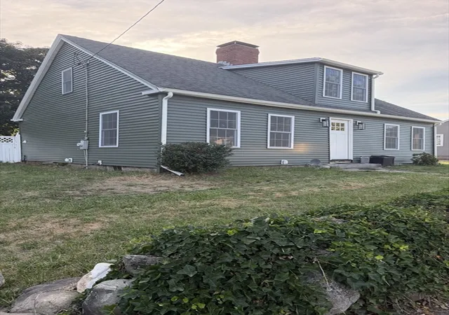 3rd image of 15 Quincy St, Brockton, MA 02302 | MLS# 73551260