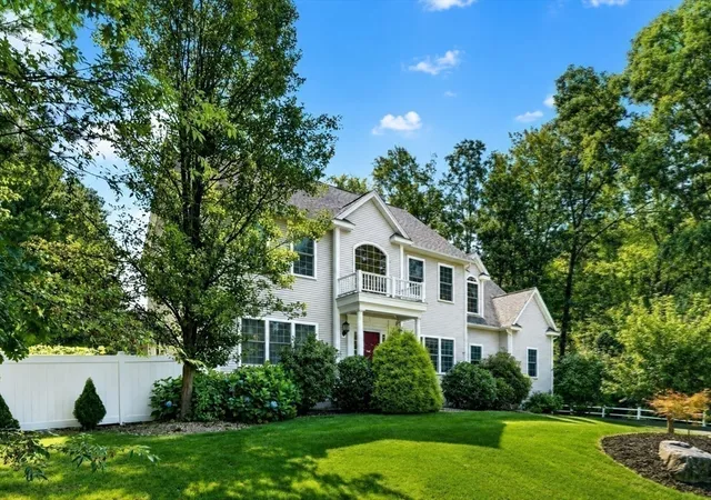 Photo 2 of Sale Pending at 28 Hickory Dr, Shrewsbury, MA 01545 | MLS# 73564636 | Listing updated on 2026-09-17