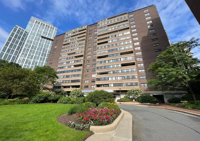 Homes for sale in Boston, MA | 9 Hawthorne Pl #12F, Boston, MA 02114 | MLS# 73528754