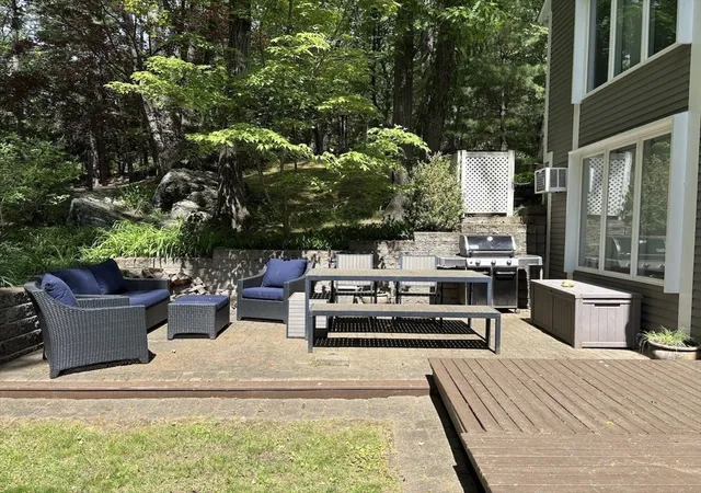Homes for sale in Lincoln, MA | 11 Juniper Ridge Rd, Lincoln, MA 01773 | MLS# 73528208