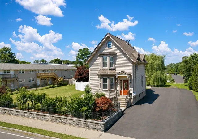 1st image of 167 Center St, Ludlow, MA 01056 | MLS# 73548871