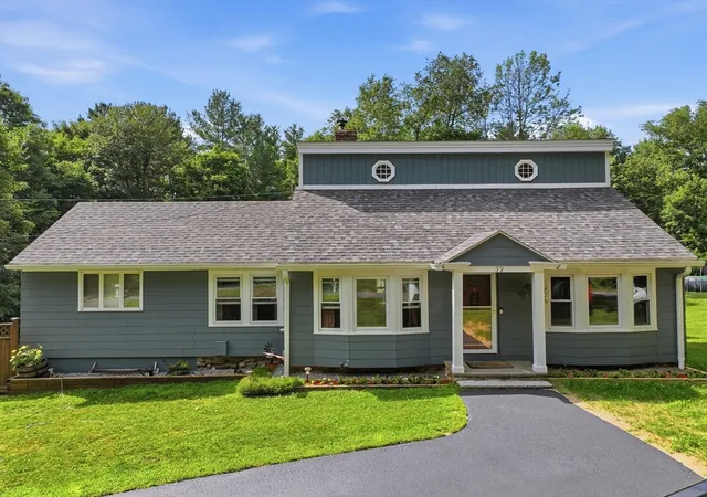 Homes for sale in Charlton, MA | 39 Stafford St, Charlton, MA 01507 | MLS# 73548041