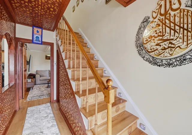 4th image of 47 Chestnut St, Lynn, MA 01902 | MLS# 73565627