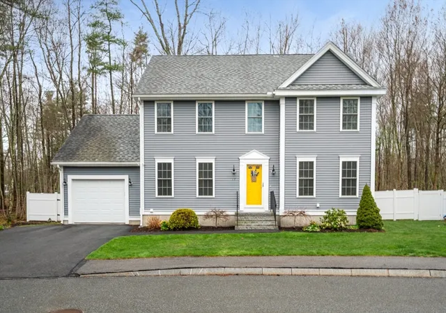 1st image of 17 Mason Ln, Salisbury, MA 01952 | MLS# 73511420
