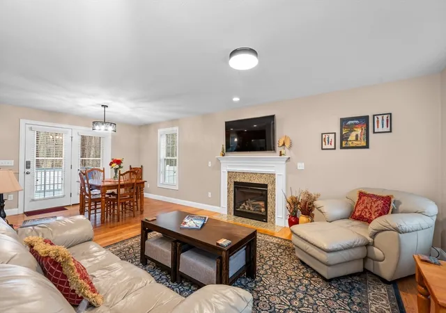 4th image of 17 Mason Ln, Salisbury, MA 01952 | MLS# 73511420