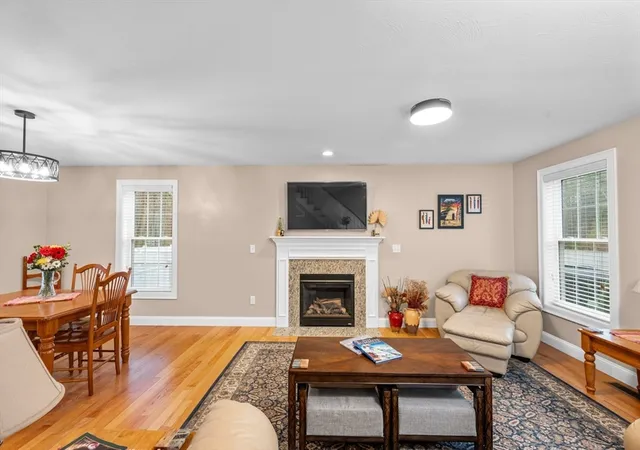 5th image of 17 Mason Ln, Salisbury, MA 01952 | MLS# 73511420