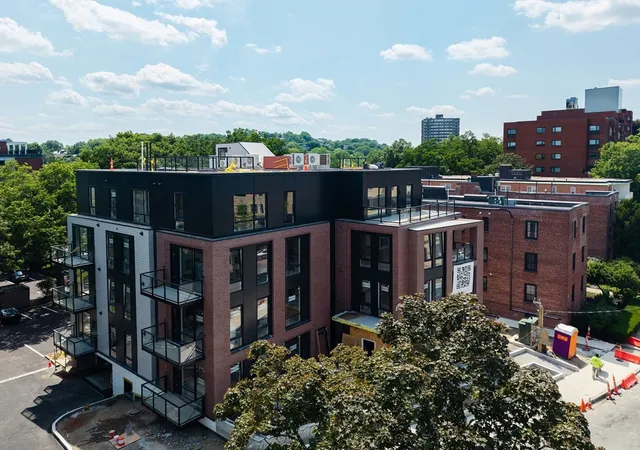 2nd image of 80 Vernon #2B, Brookline, MA 02446 | MLS# 73551384