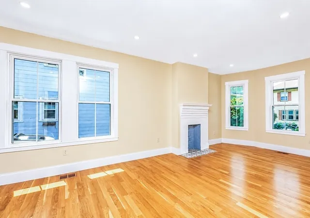 3rd image of 43 Taft Ave, West Newton, MA 02465 | MLS# 73550748