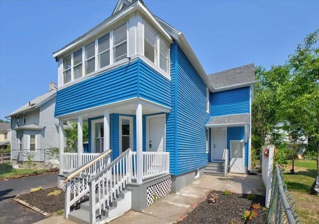 Photo 4 of Sale Pending at 58 Greene St, Springfield, MA 01109 | MLS# 73544497 | Listing updated on 2026-09-17
