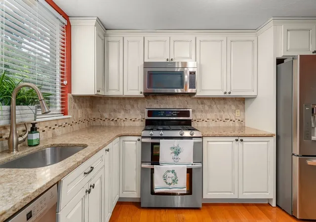 Photo 3 of Sale Pending at 79 Gaslight Ln #79, North Easton, MA 02356 | MLS# 73563748 | Listing updated on 2026-09-23