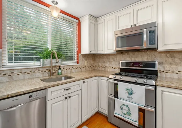 Photo 3 of Sale Pending at 79 Gaslight Ln #79, North Easton, MA 02356 | MLS# 73563748 | Listing updated on 2026-09-23