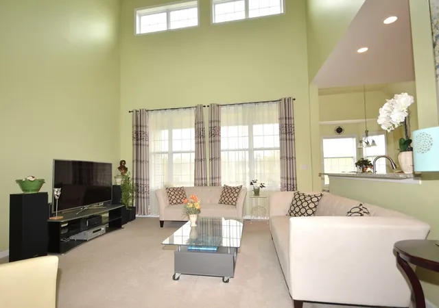 3rd image of 67 Sherwood Dr #67, Methuen, MA 01844 | MLS# 73546777