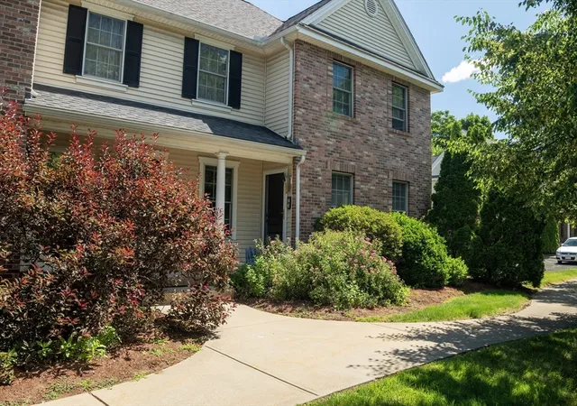 Homes for sale in Westfield, MA | 138 Main St #9, Westfield, MA 01085 | MLS# 73539988