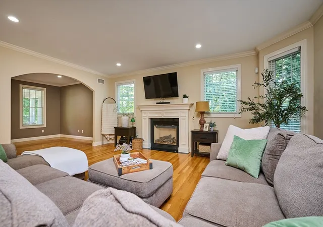 Photo 4 of Single family home for sale at 2 Kevin Dr, Southampton, MA 01073 | MLS# 73557767 | Listing updated on 2026-10-06