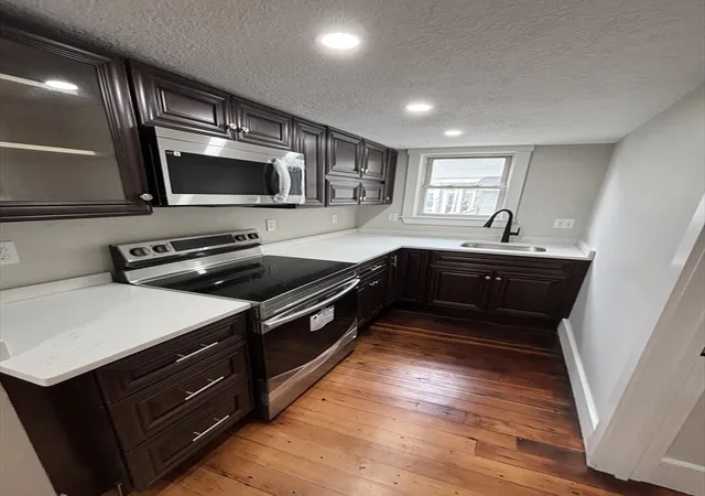 3rd image of 22 Pleasant St, Fitchburg, MA 01420 | MLS# 73567164