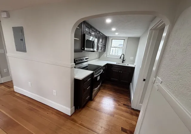 4th image of 22 Pleasant St, Fitchburg, MA 01420 | MLS# 73567164