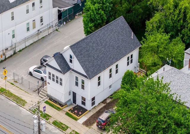 2nd image of 759 Belleville Ave, New Bedford, MA 02745 | MLS# 73548415