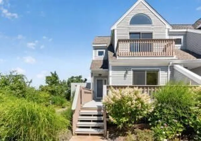 2nd image of 49 Ocean Edge Dr #49, Brewster, MA 02631 | MLS# 73560923