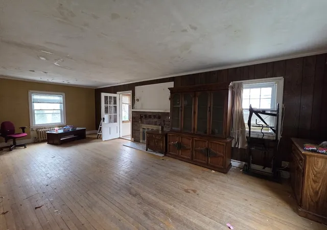 Homes for sale in Worcester, MA | 258 Beverly Rd, Worcester, MA 01605 | MLS# 73496801