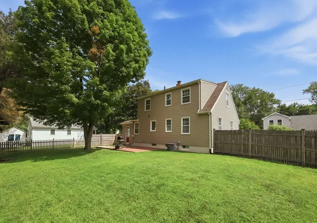 Photo 4 of Sale Pending at 62 Clyde Ave, West Springfield, MA 01089 | MLS# 73565828 | Listing updated on 2026-09-16