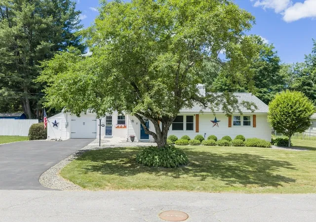 2nd image of 11 Blake Ave, West Boylston, MA 01583 | MLS# 73538081