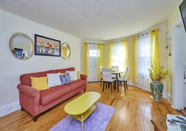 3rd image of 44 A&B Park St, Lynn, MA 01905 | MLS# 73542427
