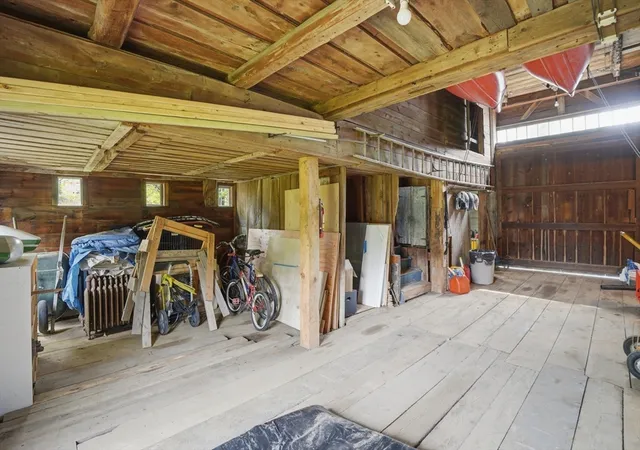 Homes for sale in Hubbardston, MA | 26 Main St, Hubbardston, MA 01452 | MLS# 73519054