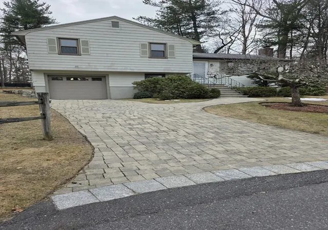 Homes for sale in Burlington, MA | 17 Maud Graham Circle, Burlington, MA 01803 | MLS# 73489806