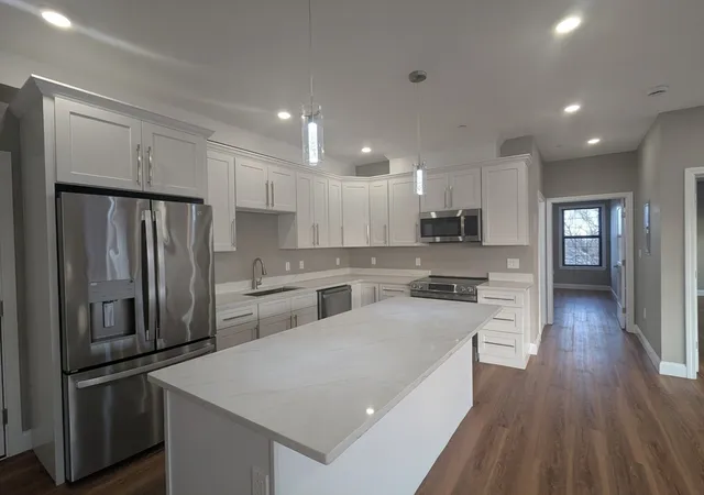 Photo 3 of Condominium at 13 Nahant St #3A, Lynn, MA 01902 | MLS# 73365089 |  | Sold on 2026-03-26