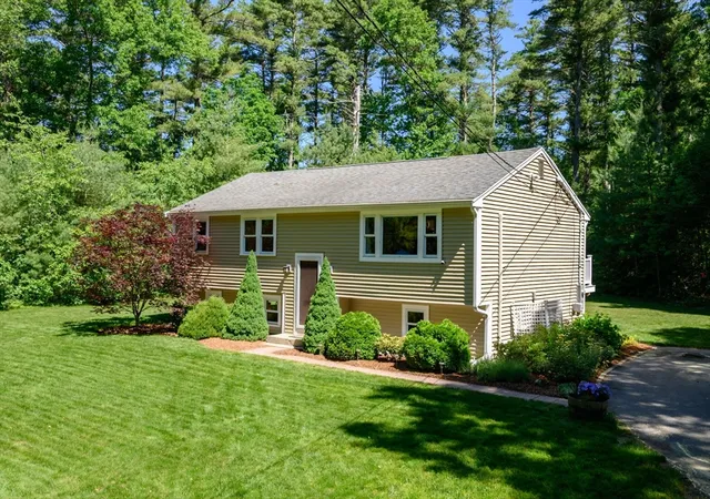 Homes for sale in Carver, MA | 64 S Meadow Rd, Carver, MA 02330 | MLS# 73533584