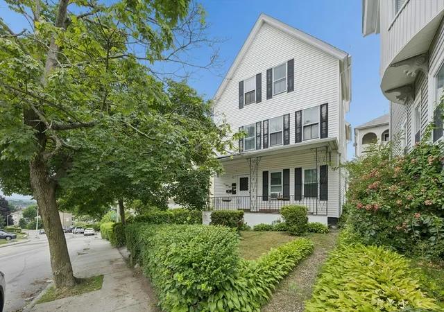 1st image of 188 Vernon St, Worcester, MA 01607 | MLS# 73549695