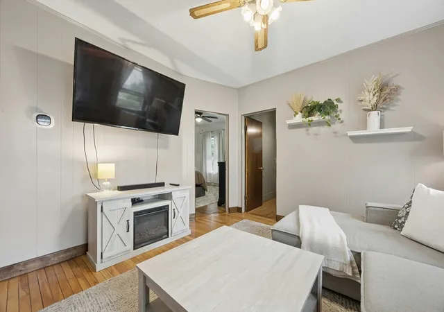 5th image of 188 Vernon St, Worcester, MA 01607 | MLS# 73549695