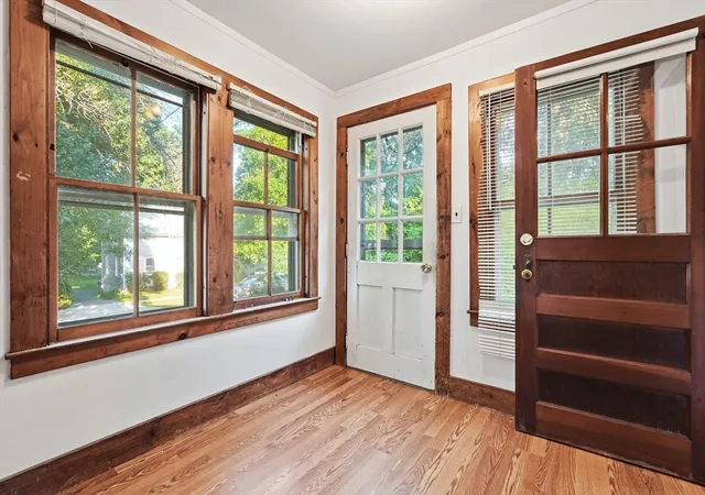 5th image of 39 Water St, Leeds, MA 01053 | MLS# 73557487