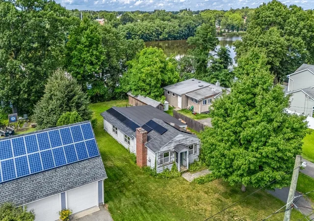 Photo 3 of Sale Pending at 162 Arcadia Blvd, Springfield, MA 01118 | MLS# 73567510 | Listing updated on 2026-09-16