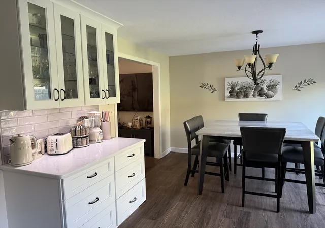 5th image of 8 Mansion Woods Dr #D, Agawam, MA 01001 | MLS# 73547859