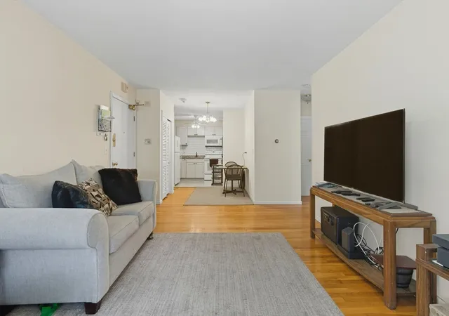 1st image of 416 Belgrade Ave #25, West Roxbury, MA 02132 | MLS# 73439016