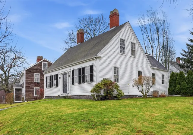 Homes for sale in Hingham, MA | 190 South Street #A, Hingham, MA 02043 | MLS# 73503240