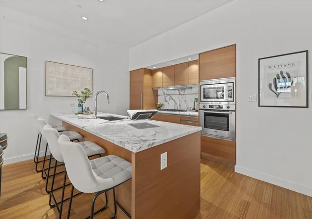 4th image of 7 Warren, Boston, MA 02116