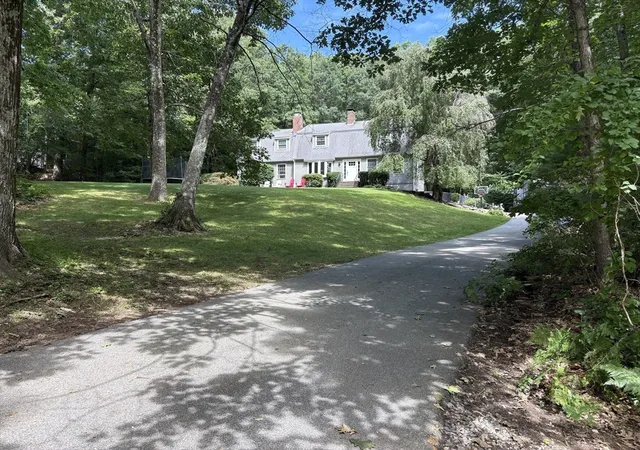 Photo 2 of Single family home for sale at 19 E Applewood, Charlton, MA 01507 | MLS# 73559962 | Listing updated on 2026-09-14