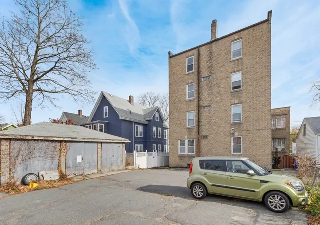 Listing Photo 4 - Condo for sale in building located at 48 Tremont St, Malden, MA 02148