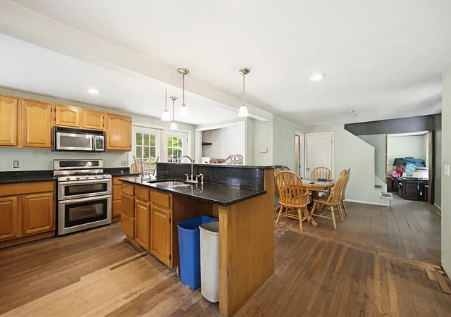 Homes for sale in Franklin, MA | 41 Jordan Road, Franklin, MA 02038 | MLS# 73530175