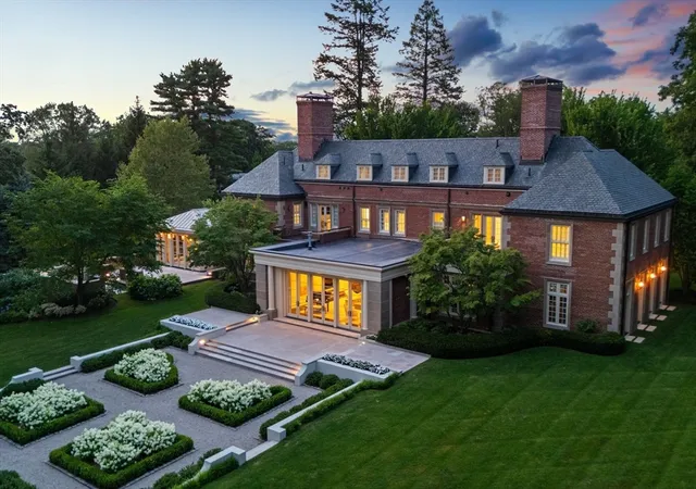2nd image of 1014 Boylston Street, Chestnut Hill, MA 02467 | MLS# 73445544