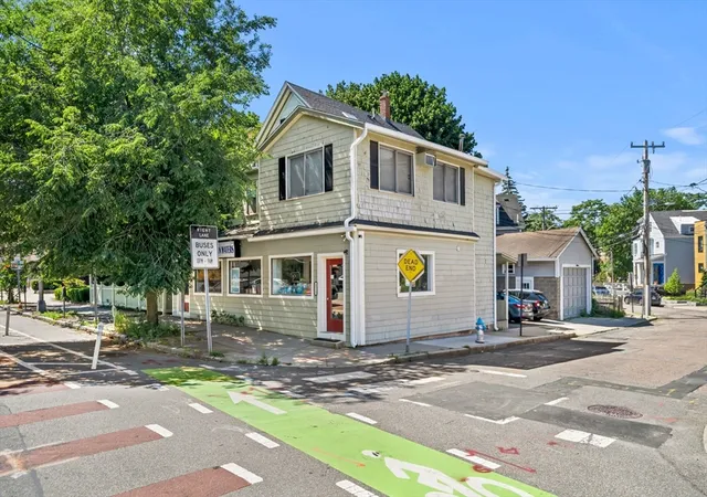 Homes for sale in Cambridge, MA | 2512 Massachusetts Ave #3, Cambridge, MA 02140 | MLS# 73537770