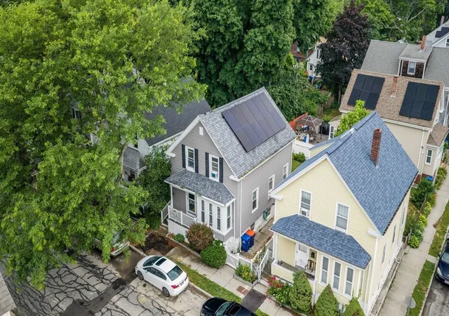 2nd image of 551 Union St, New Bedford, MA 02740 | MLS# 73540839