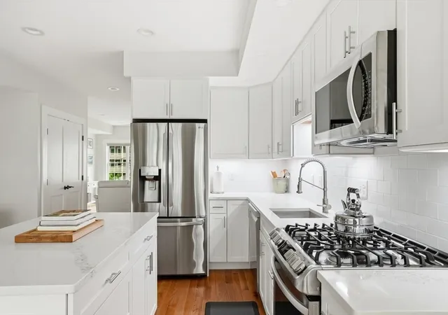 2nd image of 10b Berkley Road #10B, Hull, MA 02045 | MLS# 73550392
