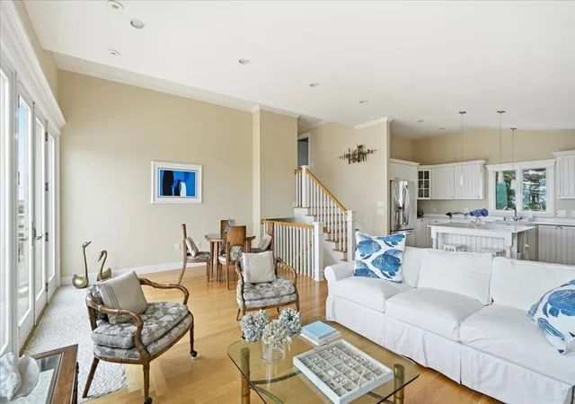 5th image of 163 Beach Ave, Hull, MA 02045 | MLS# 73553769