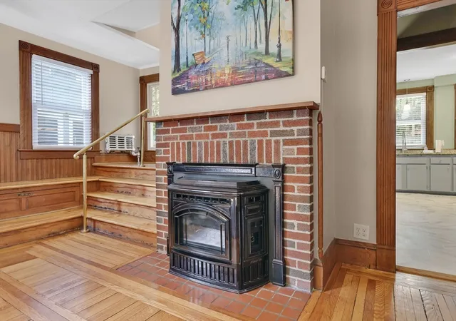 3rd image of 36 Spruceland Ave, Springfield, MA 01108 | MLS# 73549908