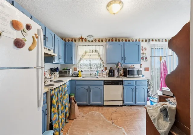 Photo 4 of Sale Pending at 35 Sheri Ln #35, Agawam, MA 01001 | MLS# 73568370 | Listing updated on 2026-08-30