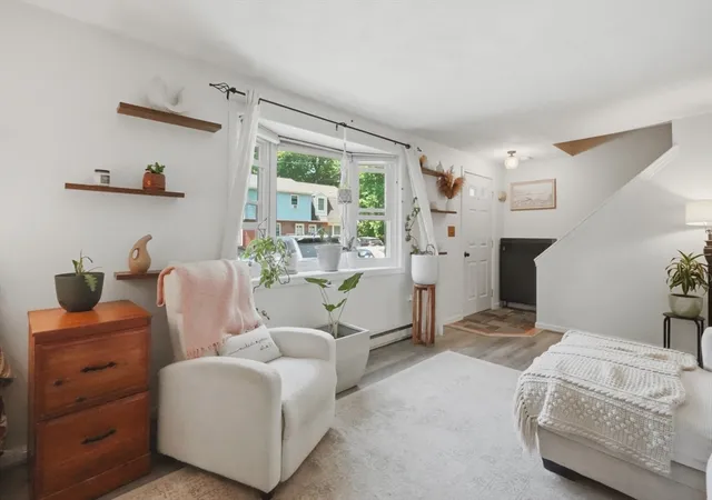 4th image of 111 Manning Street #2, Jefferson, MA 01522 | MLS# 73561506